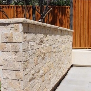 L727 yellow beige limestone ashlar pattern for garden wall