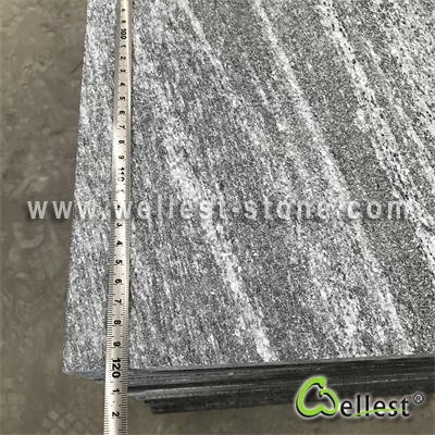 G302 Santiago Grey Granite Flamed Tile