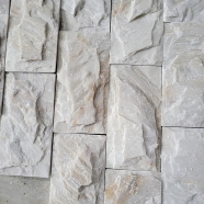 S014 Yellowwood Slate Mushroom Wall Tile
